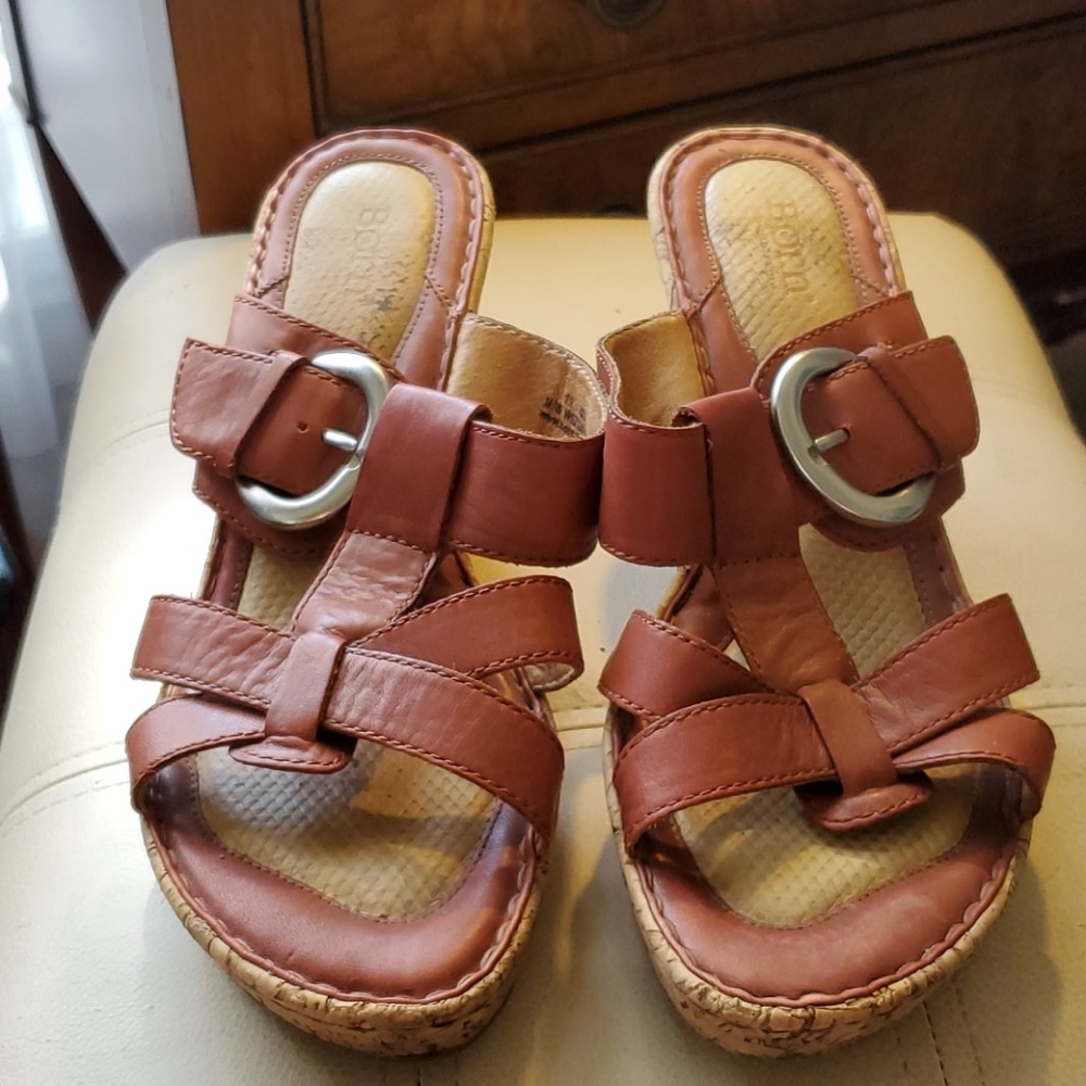 BORN Women's Leather T-Strap Sz.11/43